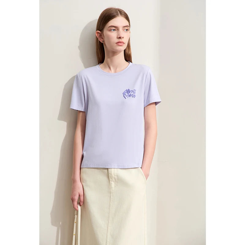 Damen T-Shirt im Minimalismus-Stil mit O-Ausschnitt und Stickerei