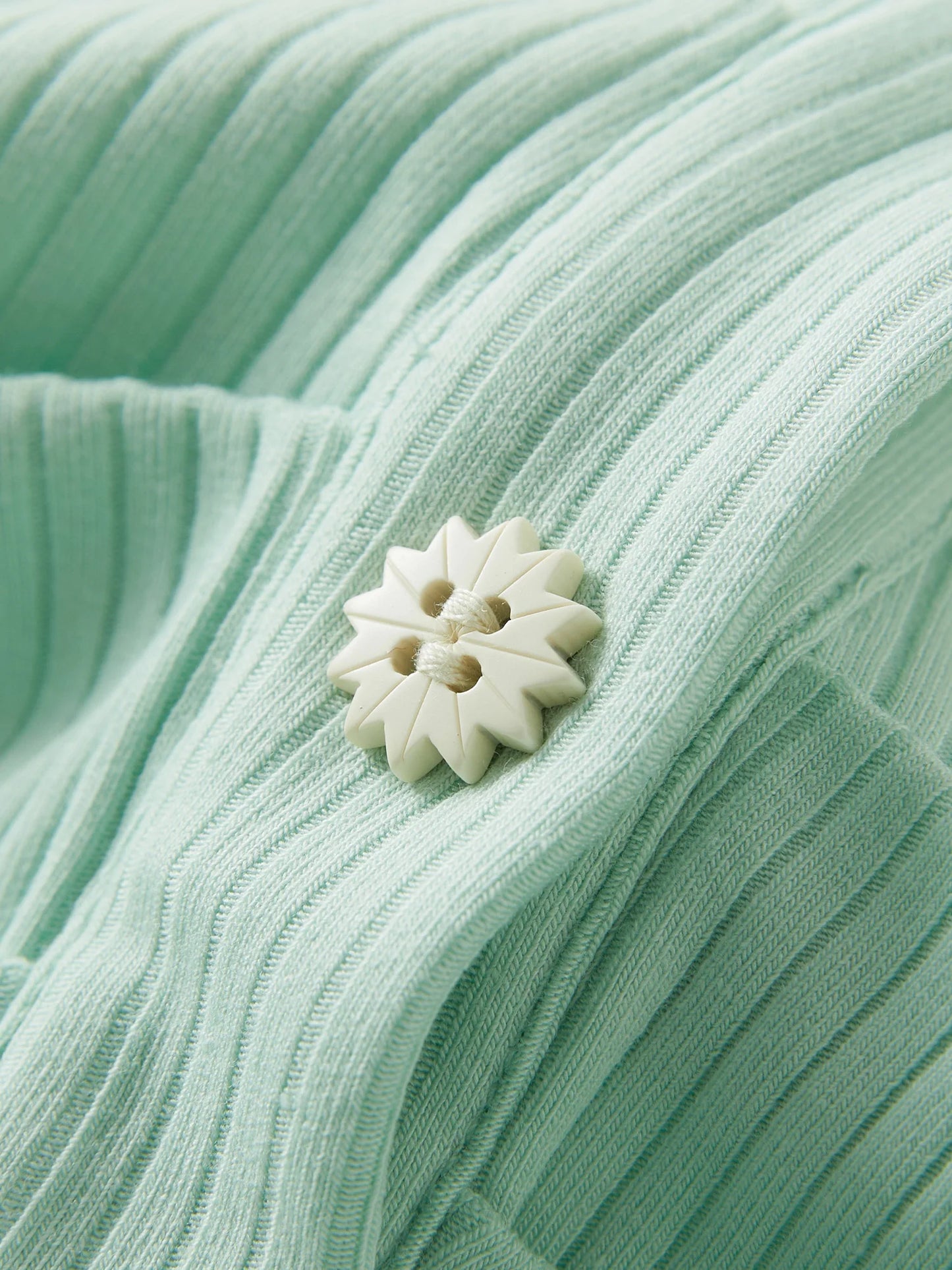 Lässiges Damenhemd mit botanischem Muster aus Lyocell-Mischung – schmeichelhafte Silhouette für einen eleganten Freizeitlook