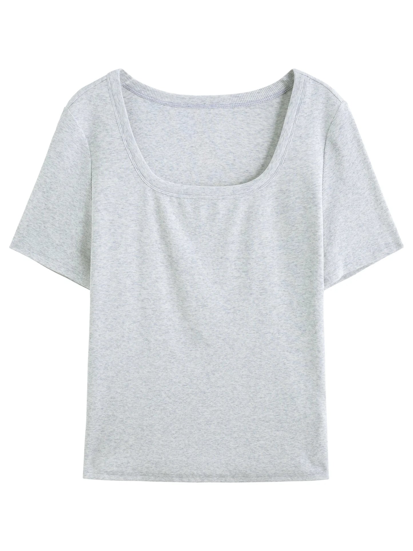 Elegantes Damen-Outfit in Plus-Size mit Shirt, Rock und Weste – ideal für den Urlaub im Frühling in Gelb