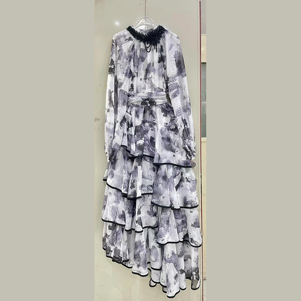 Elegantes Damen-Zweiteiler-Set mit Perlenbesatz und Patchwork-Design – Langarmhemd mit Reverskragen und Knopfleiste, kombiniert mit passender Hose.