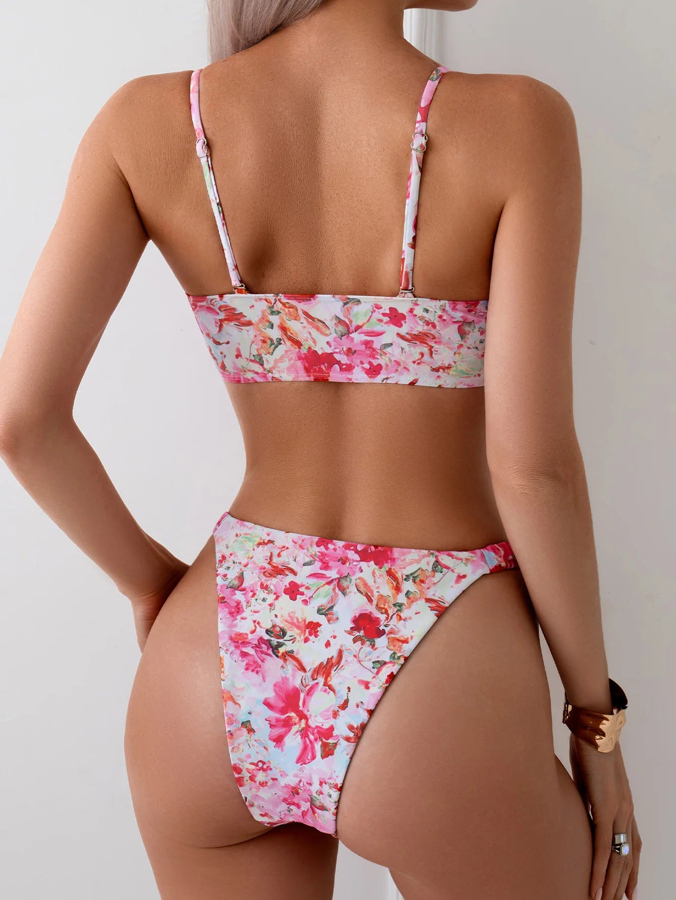 Sommerlicher Push-Up-Bikini im brasilianischen Stil – ideal für Strand und Pool