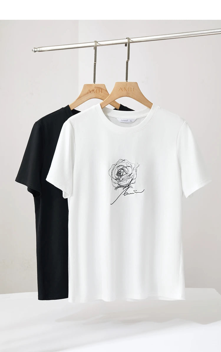 Damen Kurzarm-T-Shirt im minimalistischen Stil mit O-Ausschnitt und Stickerei