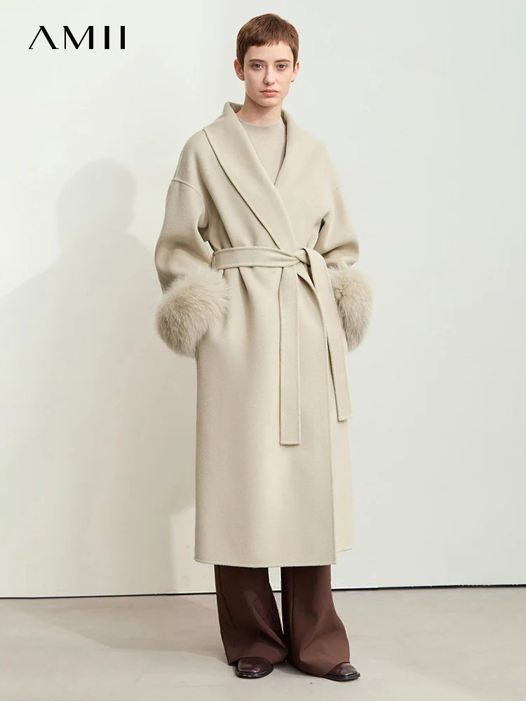 Damen Langer Mantel aus Wolle mit abnehmbaren Fuchspelzmanschetten und Taschen