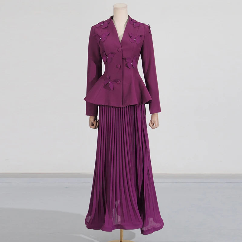 Elegantes Damenkleid mit Rundhalsausschnitt, halblangen Ärmeln und Spitzen-Patchwork-Design – figurbetont und stilvoll.