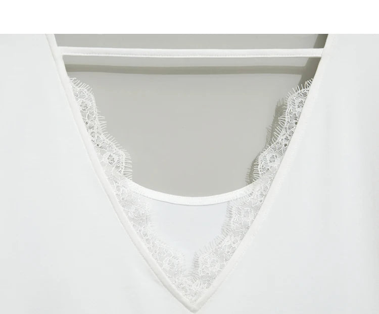 Damen T-Shirt aus mercerisierter Baumwolle mit V-Ausschnitt und Spitzen-Detail