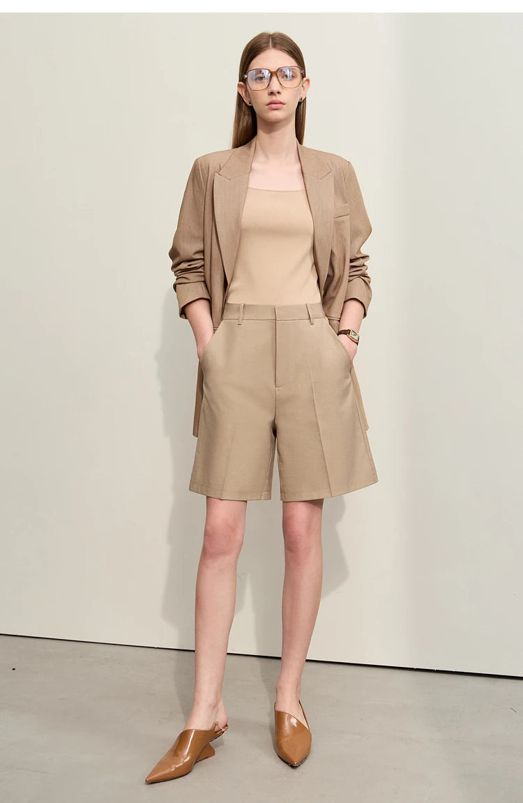 Damen Shorts im minimalistischem Stil mit Taschen für lässige Basics