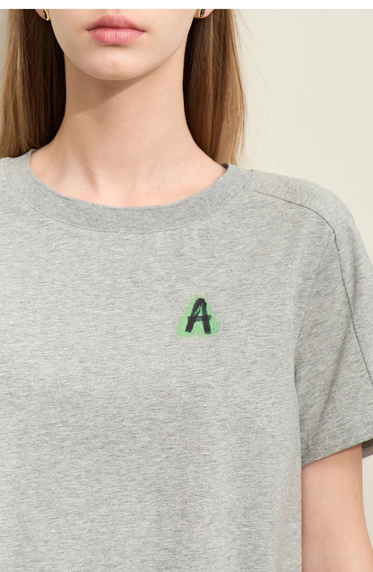 Damen T-Shirts im minimalistischen Stil mit lässigem O-Ausschnitt und Druck