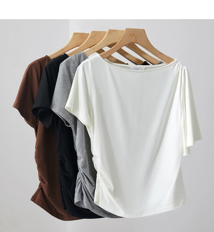 Damen T-Shirt im Minimalismus-Stil mit asymmetrischem Slash Neck und Raffen