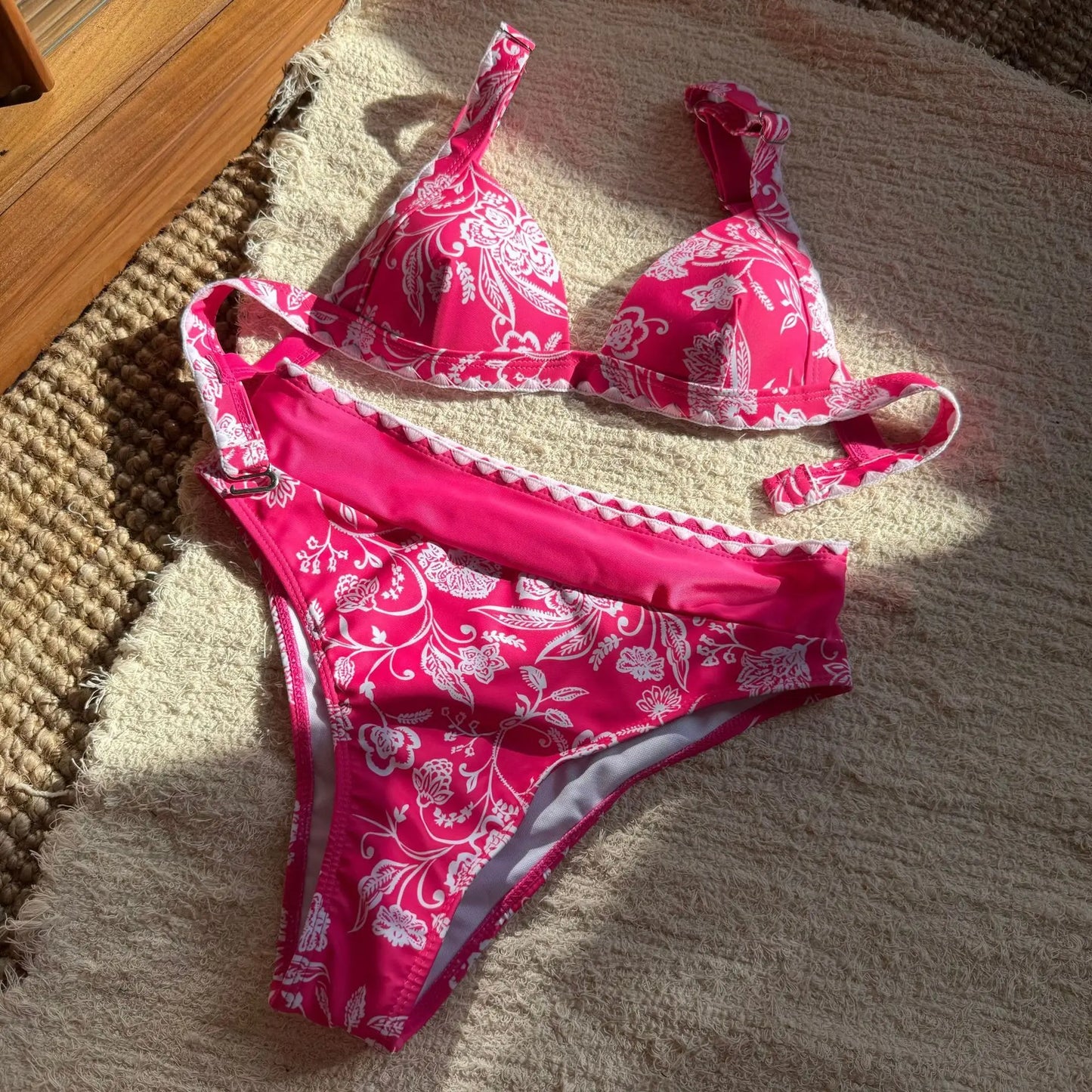 Sexy Bikini-Set in Pink mit Push-up-Effekt – Perfekt für Strand und Pool
