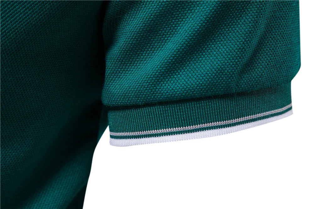 Herren Poloshirt mit V-Ausschnitt im einfarbigen, klassischen Stil