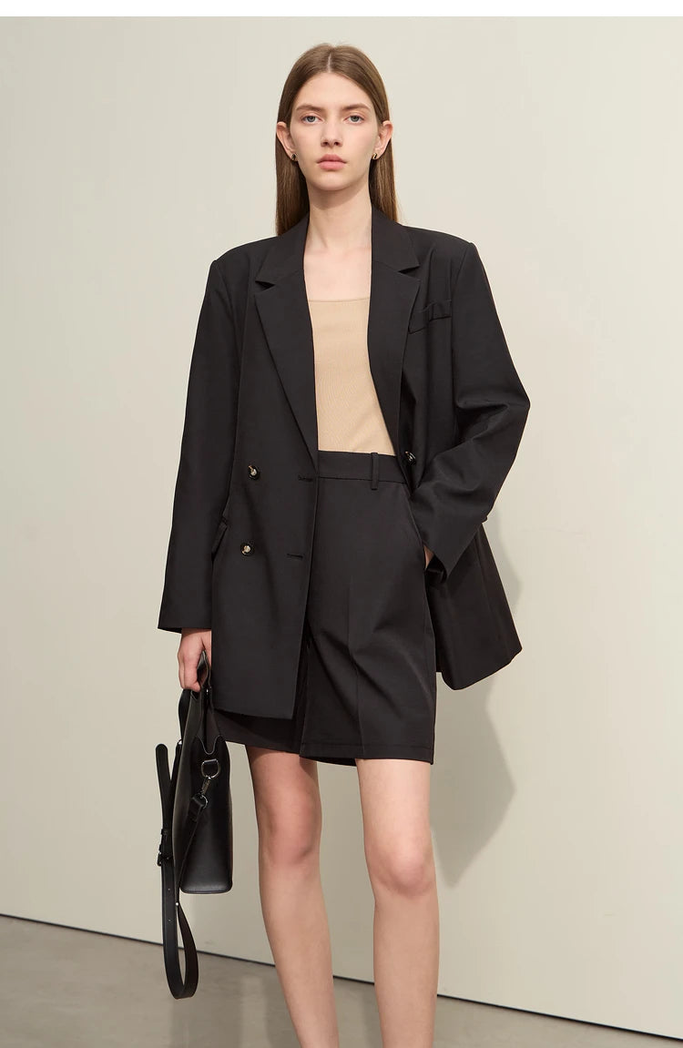 Damen Shorts im minimalistischem Stil mit Taschen für lässige Basics