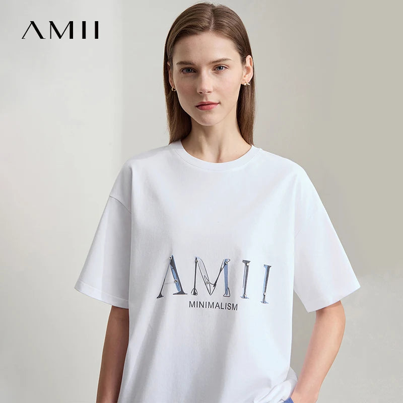 Damen T-Shirt im minimalistischen Design mit Rundhalsausschnitt und kurzen Ärmeln