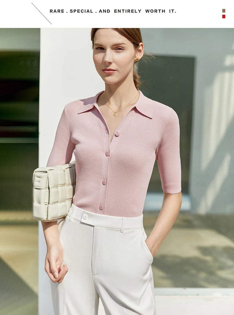 Damen T-Shirt im minimalistischen Stil aus leichter Baumwolle für den Sommer