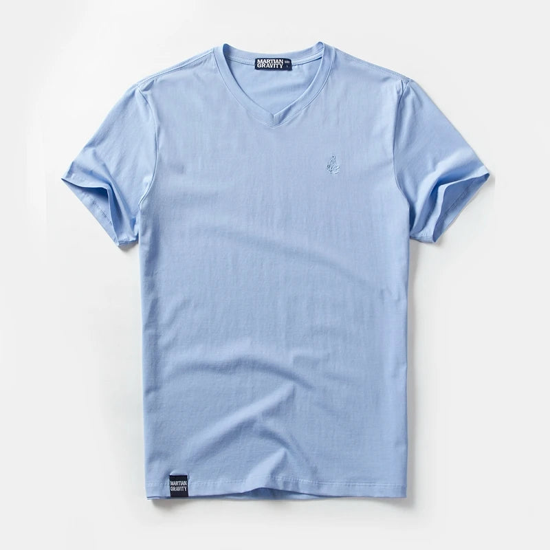 Männer T-Shirt aus einfarbigem Baumwollstoff mit V-Ausschnitt und kurzen Ärmeln