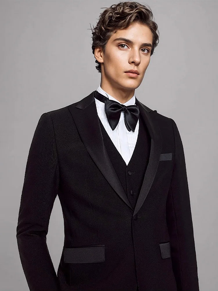 Luxuriöses Herren Anzugset: Eleganter Schwarzer Smoking für Hochzeit, Business und Abendveranstaltungen