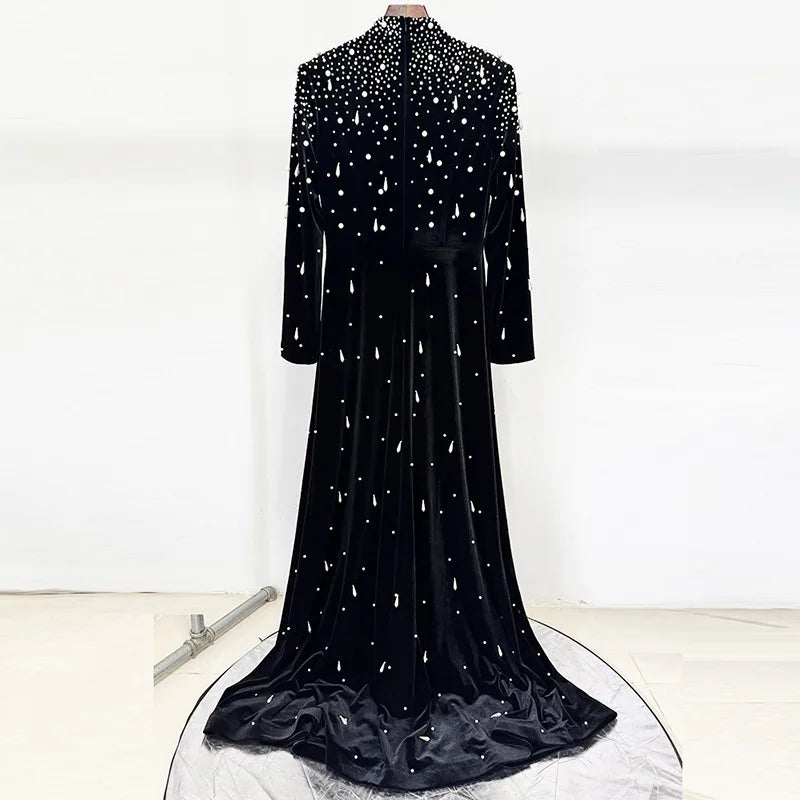 Elegante Damenjacke mit Perlenbesatz und Patchwork-Design, lockere Passform, Reverskragen und langen Ärmeln.