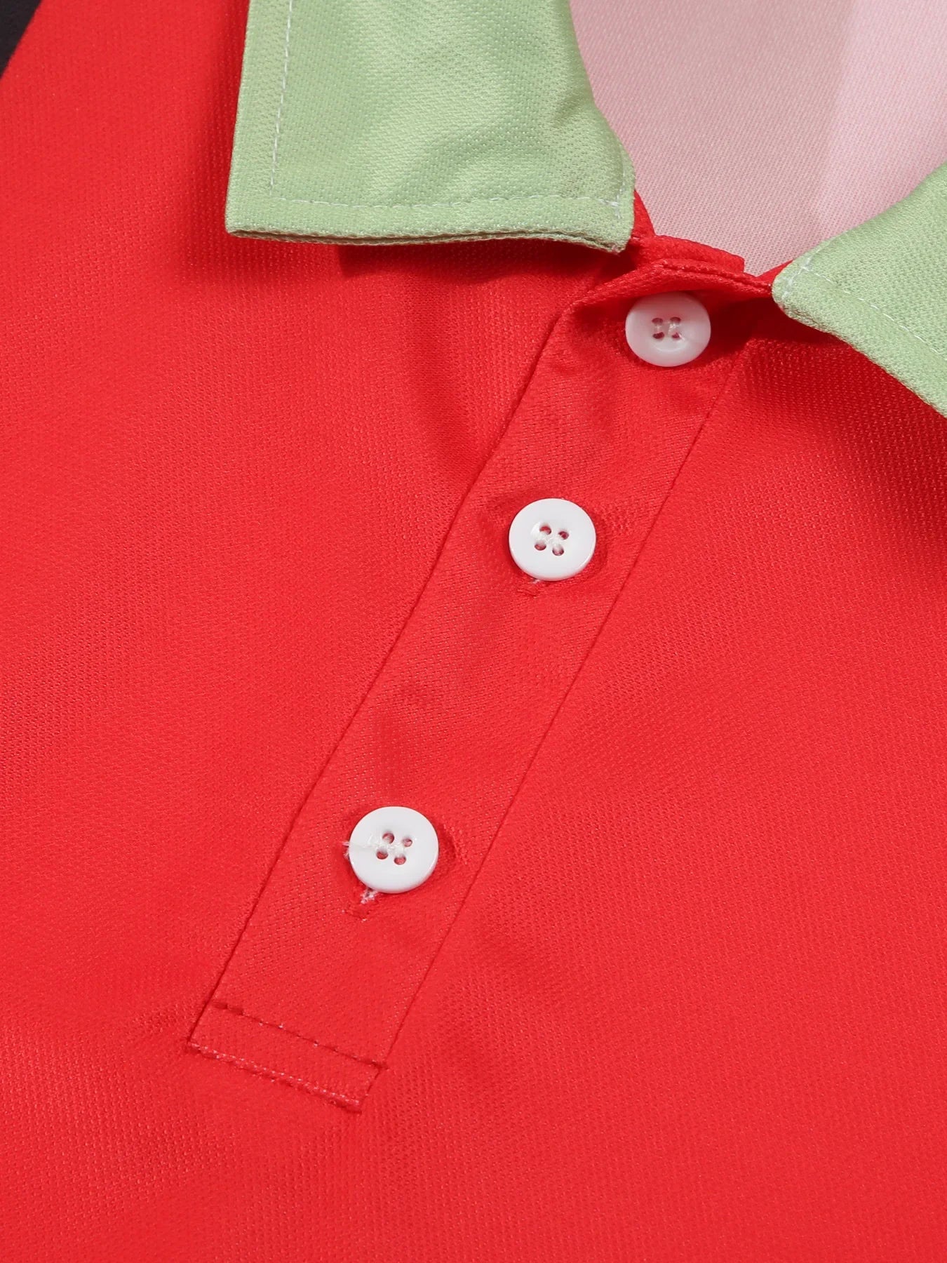 Sommerliches Polohemd mit Farbblock-Design und atmungsaktivem, bequemem Kurzarm – ideal für legere Anlässe