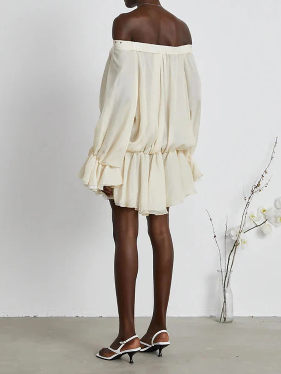 Elegantes Damen-Zweiteiler-Set mit Pailletten, langärmligem Oberteil und hoch taillierter, gerader Hose – schickes Outfit für besondere Anlässe.