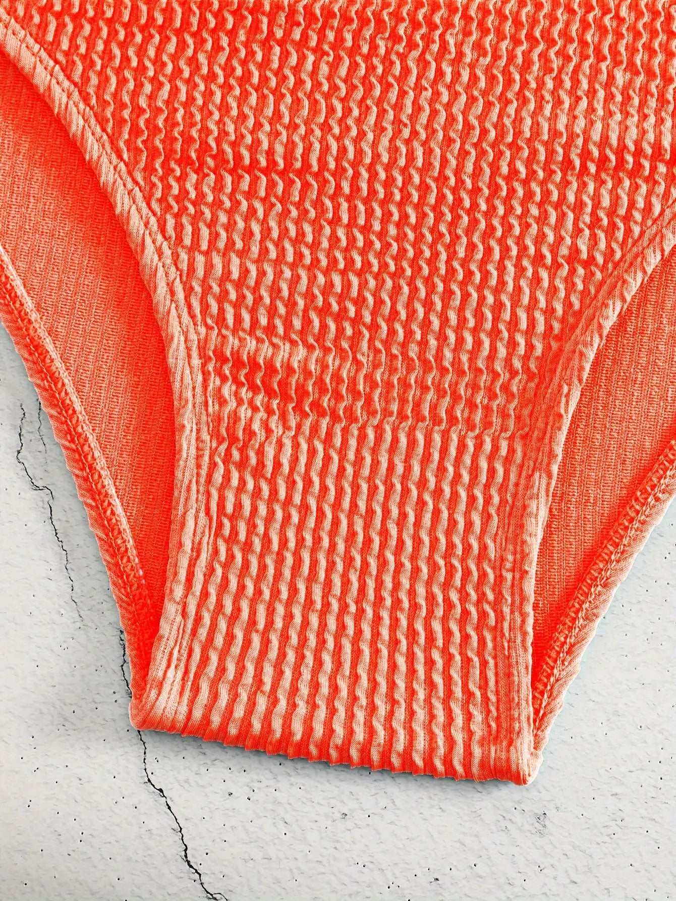 Schwarzer Sexy Tanga-Bikini für Damen in Unifarbe – Brasilianisches Badeanzug-Set für Strand und Pool