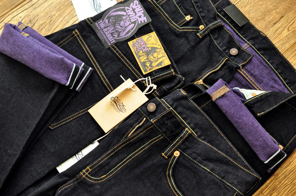 Herren Jeans im Vintage-Stil mit doppelseitiger Färbung und Kanten
