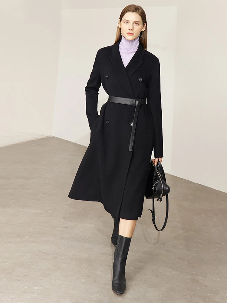 Damen Wollmantel im minimalistischen Stil mit zweireihigem Knopfverschluss