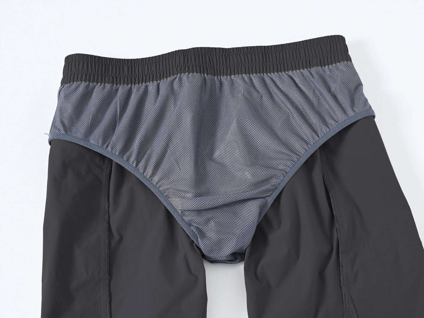 Herren-Badeshorts mit elastischem Bund, Reißverschlusstaschen und Mesh-Futter – schnelltrocknend für den Strand
