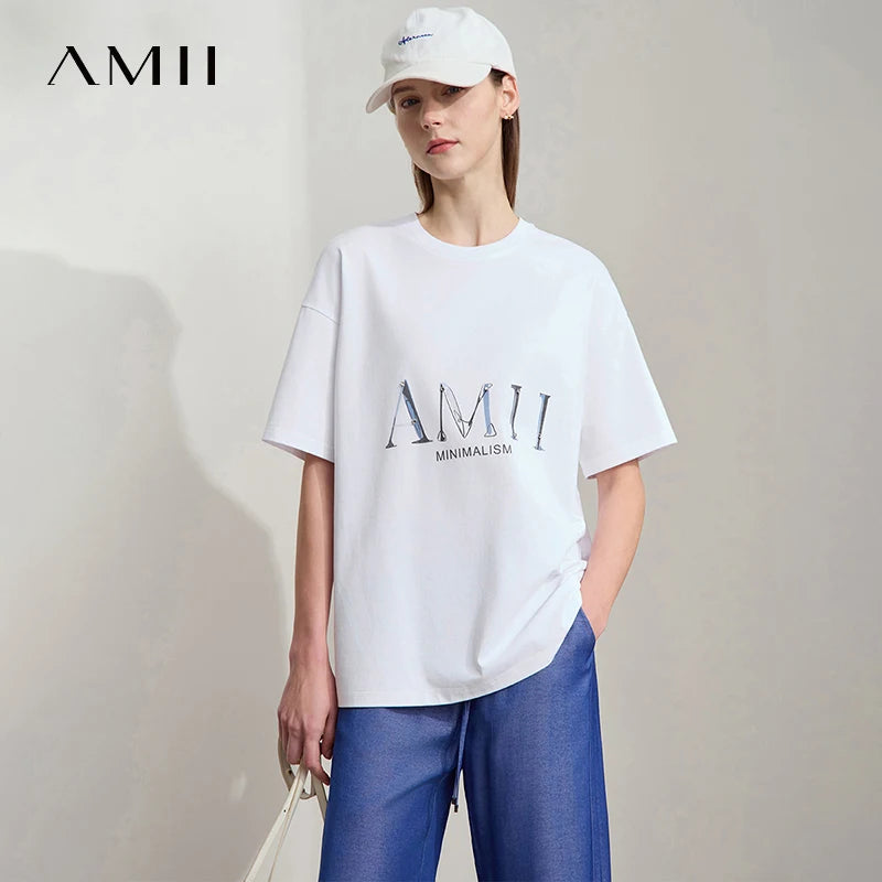 Damen T-Shirt im minimalistischen Design mit Rundhalsausschnitt und kurzen Ärmeln
