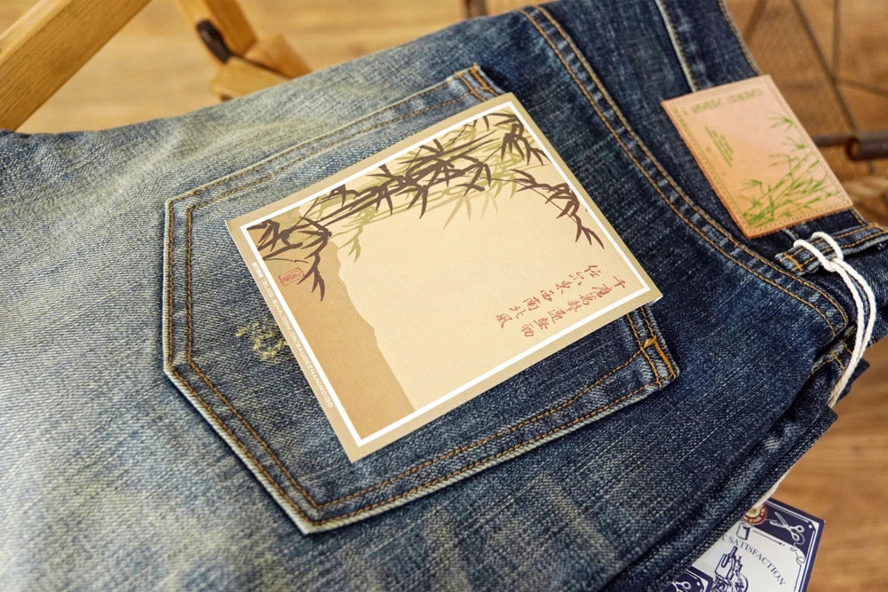 Herren Jeans im Vintage-Stil aus Denim mit Distressed Kanten