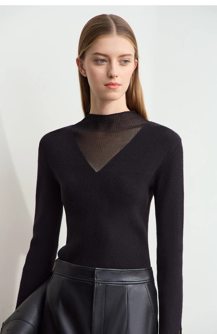 Damen Rollkragenpullover mit transparentem Panel aus der Winterkollektion 2024