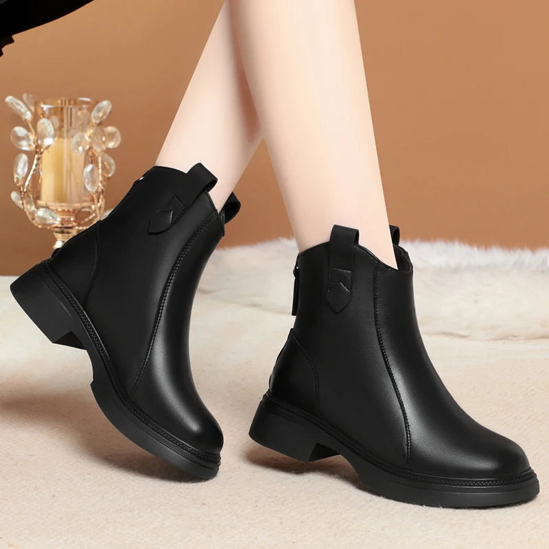 Damen Schnee Stiefel aus Faux Pelz mit rutschfester Sohle und Reißverschluss