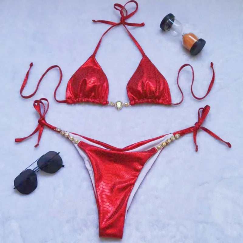 Dreiteiliger Damen-Bikini im brasilianischen Stil – ideal für Strand und Pool