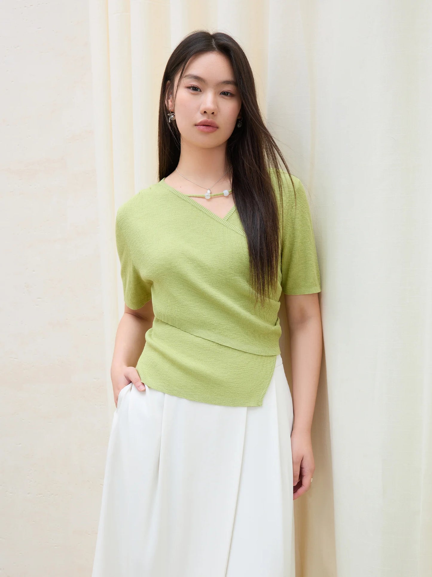 Damen-Polo-Shirt aus Baumwolle mit Polokragen, tailliertem Schnitt und abgerundetem Saum – ideal für den Sommer und den Alltag