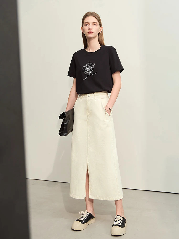 Damen Kurzarm-T-Shirt im minimalistischen Stil mit O-Ausschnitt und Stickerei