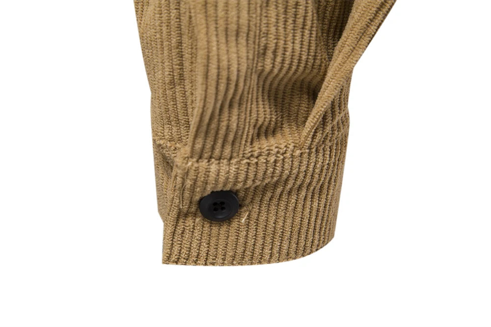 Herren Hemd aus feinem Cord mit Brusttasche für Business und Casual