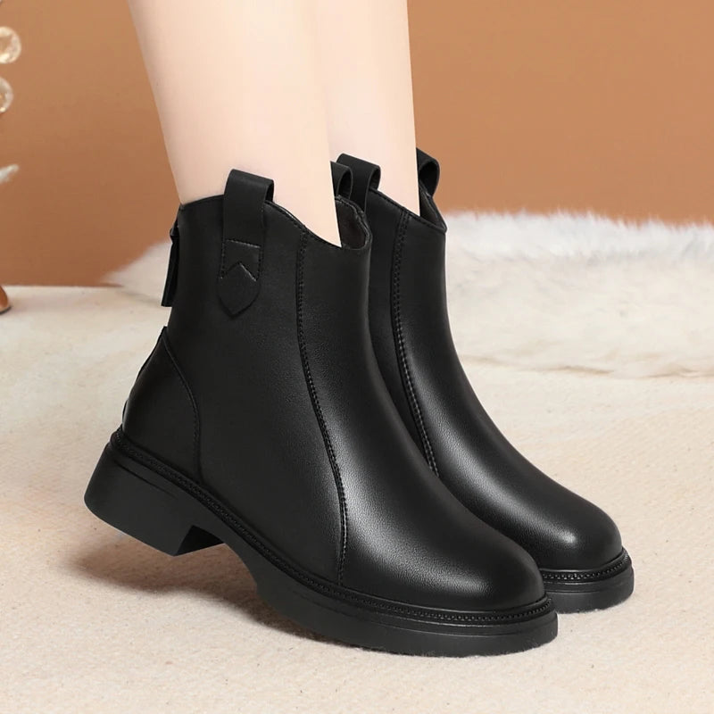 Damen Schnee Stiefel aus Faux Pelz mit rutschfester Sohle und Reißverschluss