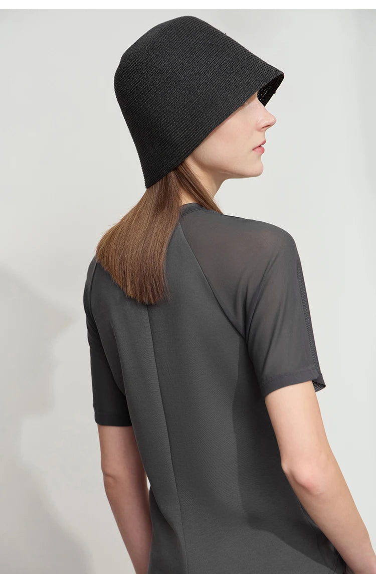Damen Top im minimalistischen Stil mit O-Ausschnitt und schmaler Passform