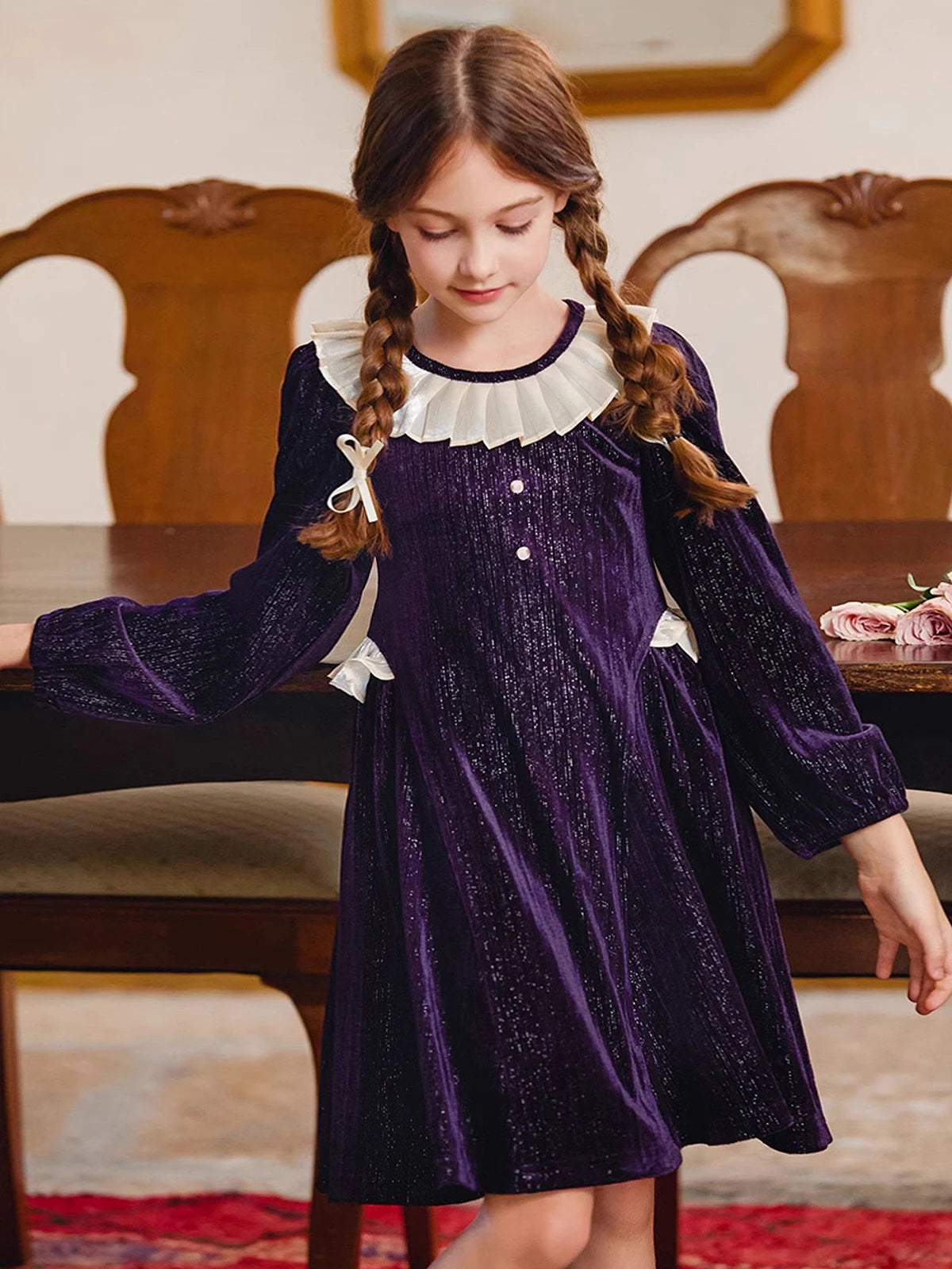 Ärmelloses Sommerkleid für Mädchen mit Blumenmuster und Tüll-Details – ideal für Geburtstagsfeiern