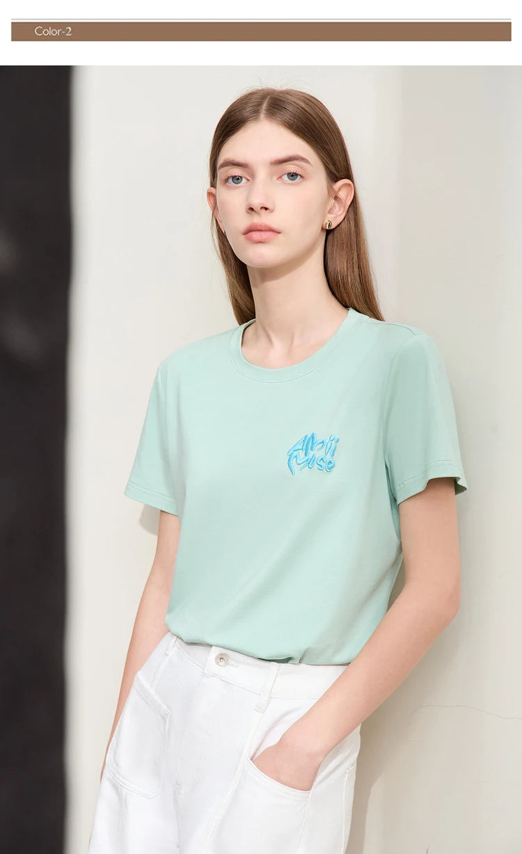 Damen T-Shirt im Minimalismus-Stil mit O-Ausschnitt und Stickerei