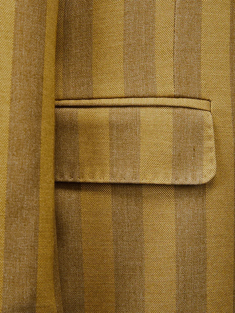 Luxuriöses Herrenanzug-Set mit Blazer, Weste und Hose in Khaki-Streifen – Slim Fit für Hochzeit, Party oder Bühne.