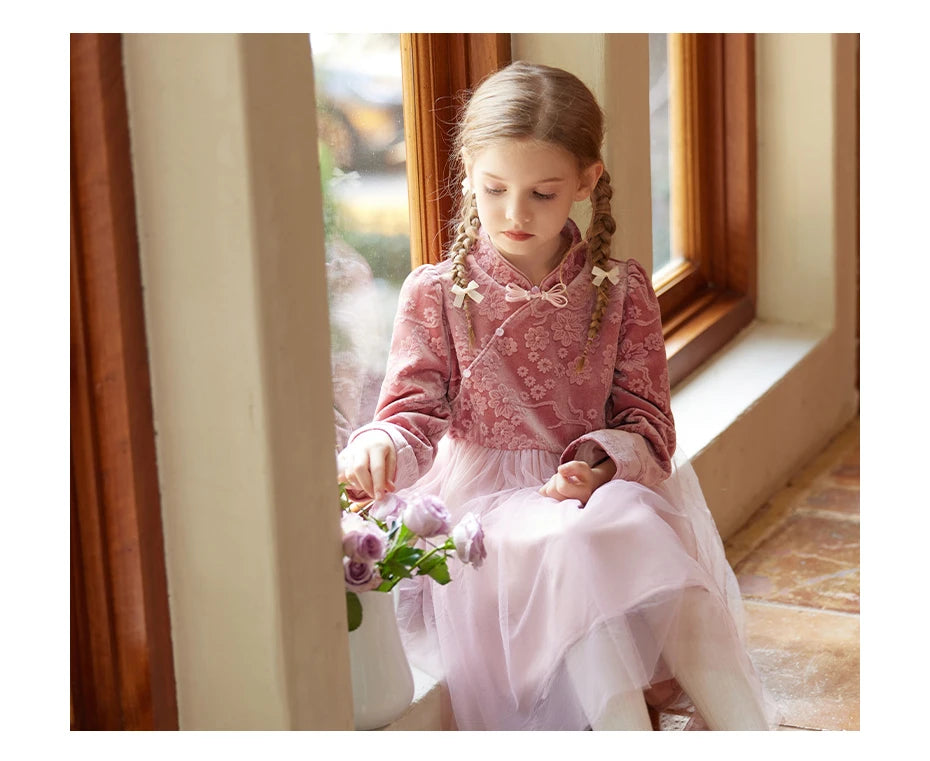 Schwarzes Patchwork-Kleid mit Pailletten für Mädchen – Herbstliches, modisches Design für Kinder von 110cm bis 160cm