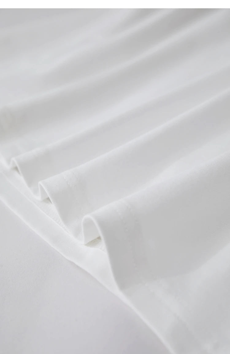 Damen T-Shirts im minimalistischen Stil mit lässigem O-Ausschnitt und Druck