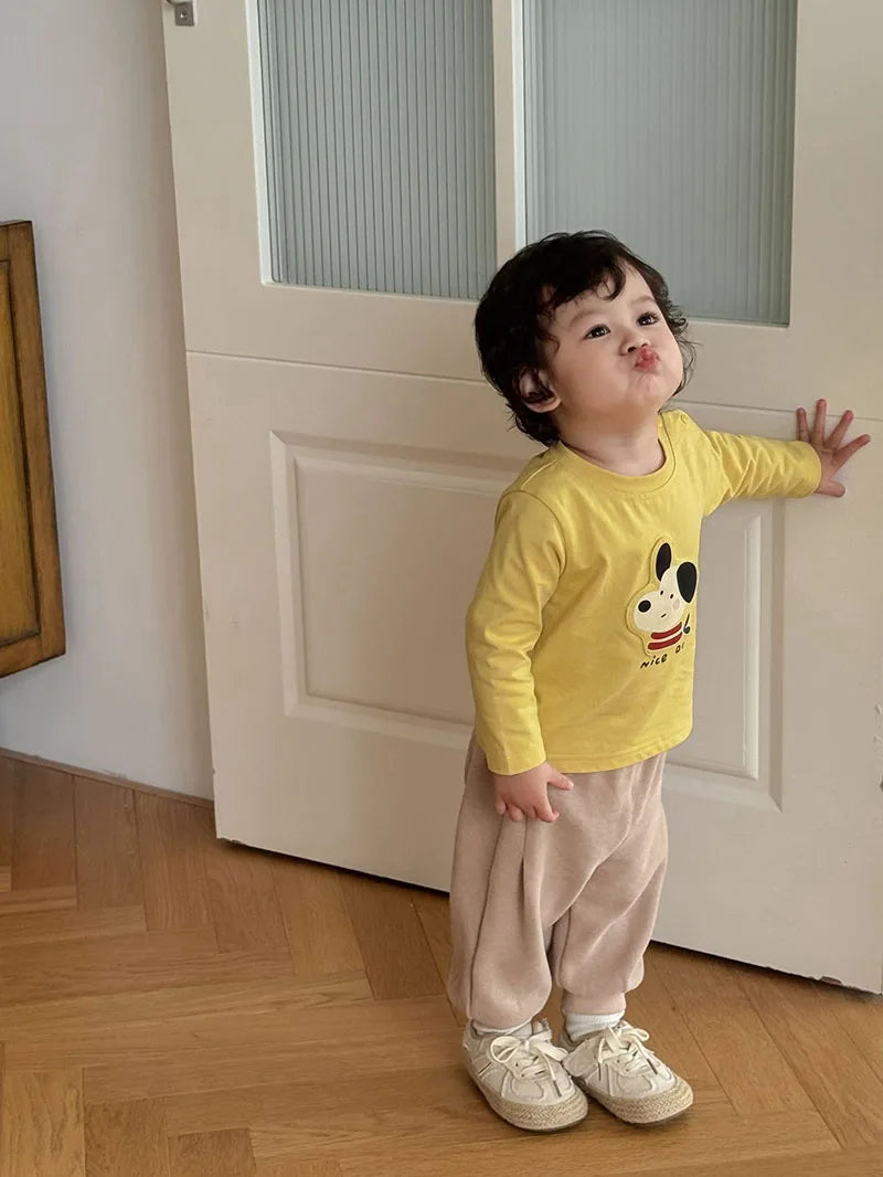 Mädchen T-Shirt im koreanischen Stil mit niedlichem Cartoon-Hundedesign