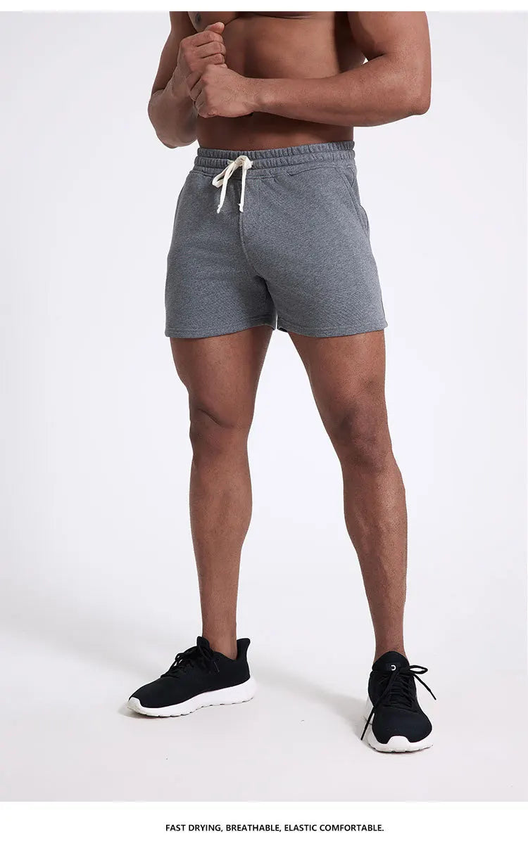 Lässige Herren-Arbeitsshorts mit mehreren Taschen und mittlerer Länge – ideal für den Sommer.