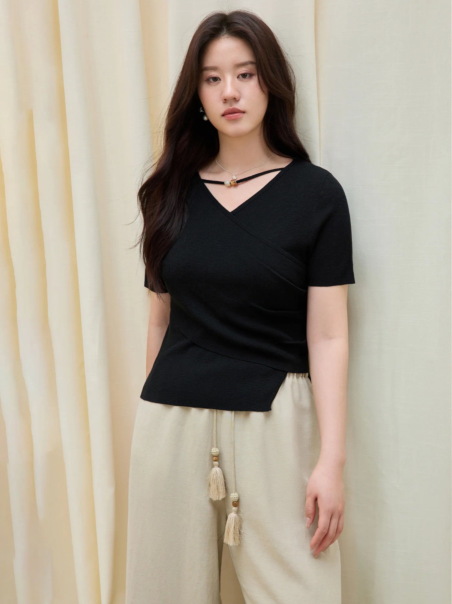 Damen-Polo-Shirt aus Baumwolle mit Polokragen, tailliertem Schnitt und abgerundetem Saum – ideal für den Sommer und den Alltag