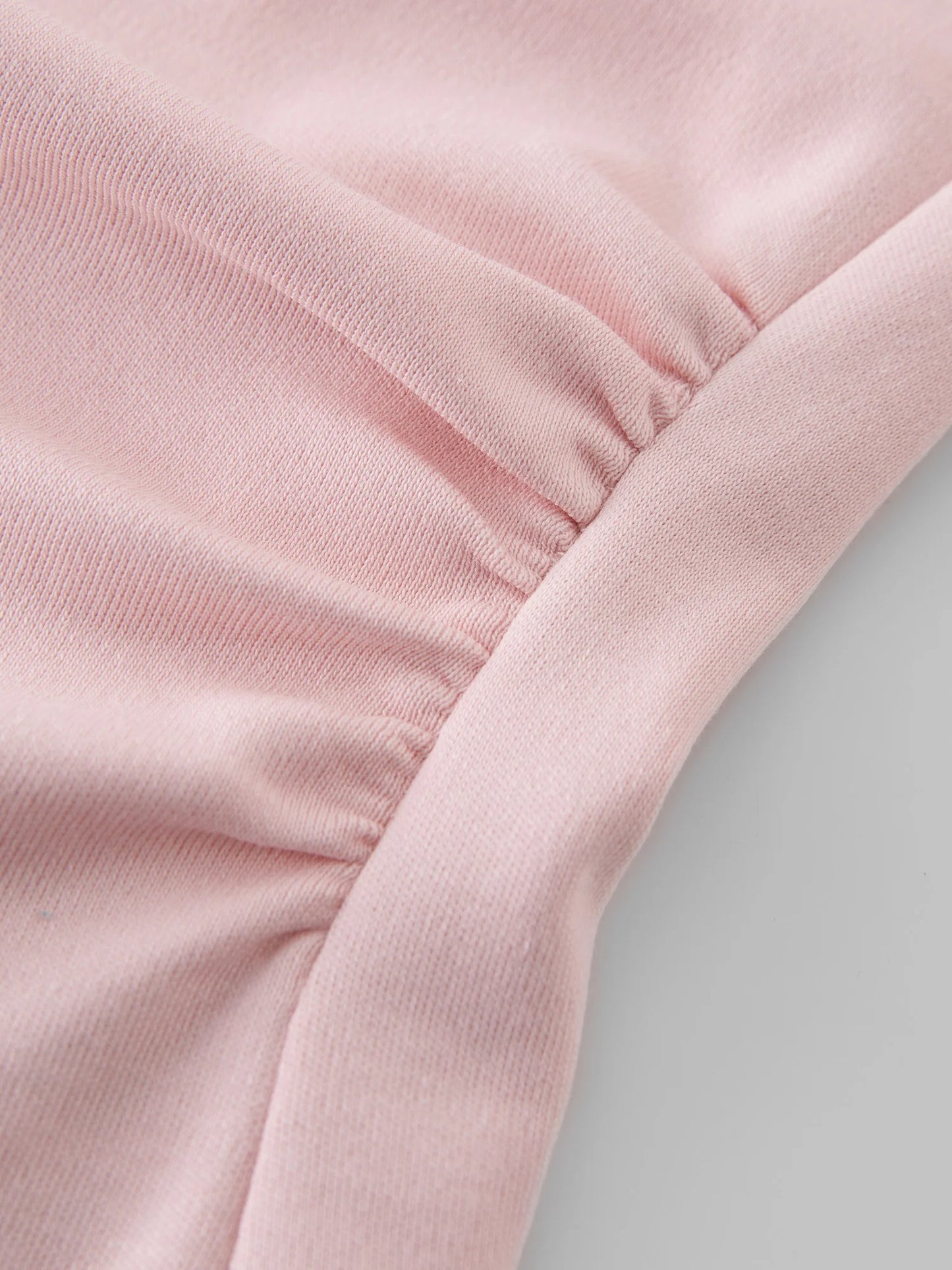 Sommerliches Damen-Lyocell-Shirt mit figurbetontem Schnitt und verstellbarem Kordelzug – atmungsaktives Design für mühelosen Übergang vom Büro zum Ausflug