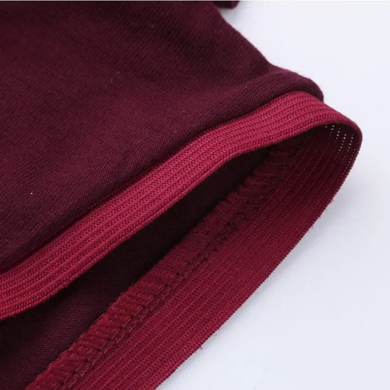 Weite Herren-Sommerhose mit Streifenmuster und Schlitz – lässig und vielseitig für den Alltag