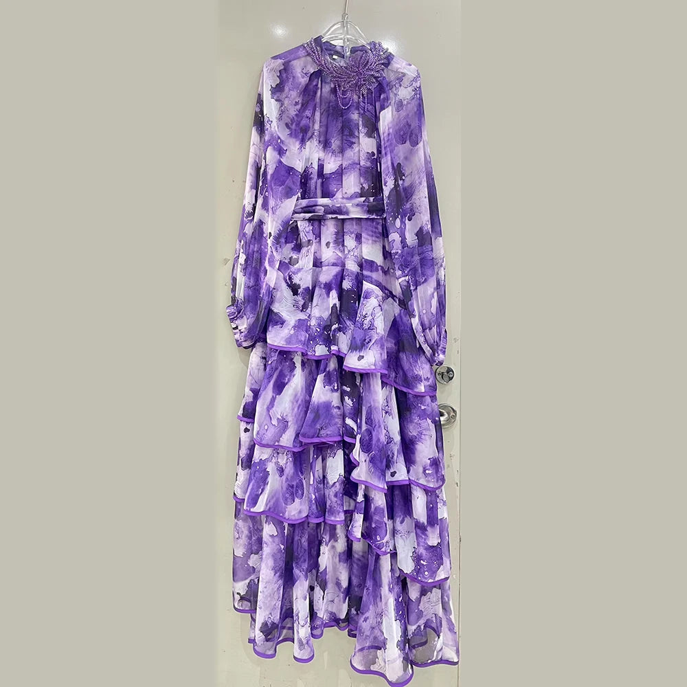 Elegantes Damen-Zweiteiler-Set mit Perlenbesatz und Patchwork-Design – Langarmhemd mit Reverskragen und Knopfleiste, kombiniert mit passender Hose.