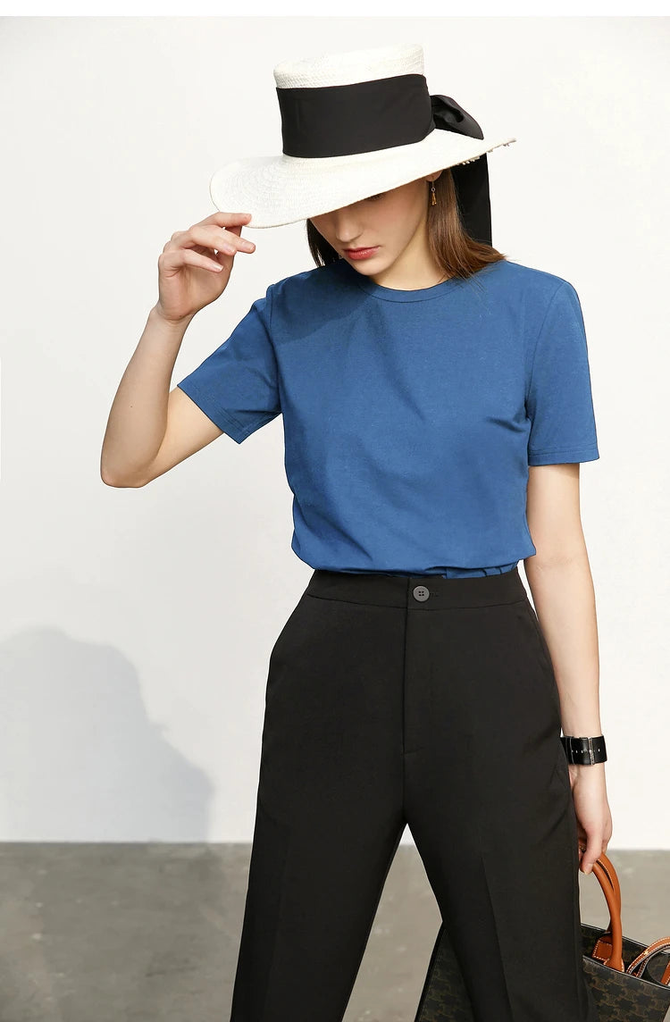 Damen T-Shirt im minimalistischen Stil mit lässigem O-Ausschnitt und kurzen Ärmeln