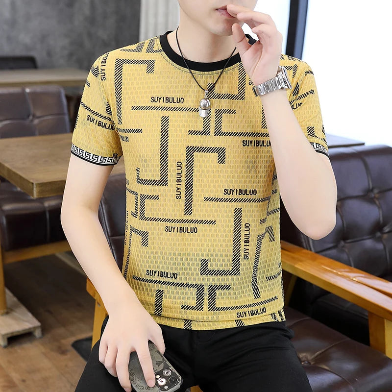 Herren Kurzarm T-Shirt aus feiner Seide mit trendigem Print im lässigen Stil