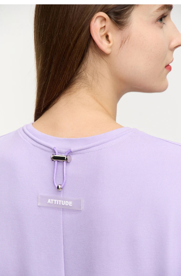 Damen T-Shirt im minimalistischen Stil mit lässigen kurzen Ärmeln